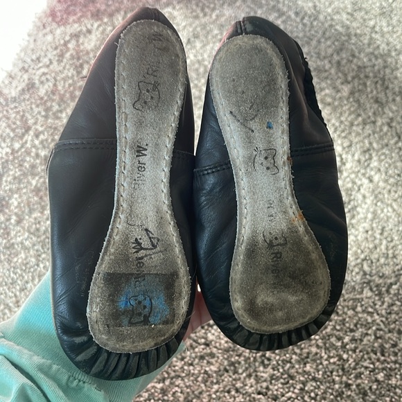 Toddler ballet shoes - Picture 2 of 3